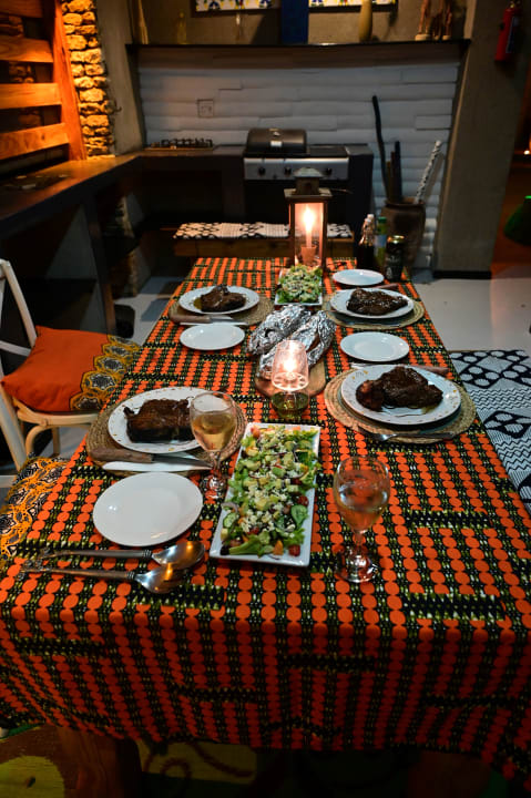Gastro Foxy Crocodile Bush Retreat