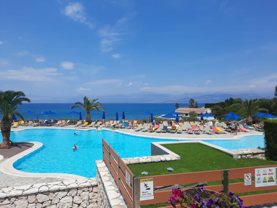 Pool Hotel Mareblue Beach