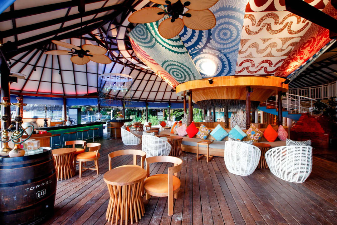 Coral Bar & Lounge Machchafushi Island Resort & Spa Maldives, The Centara Collection