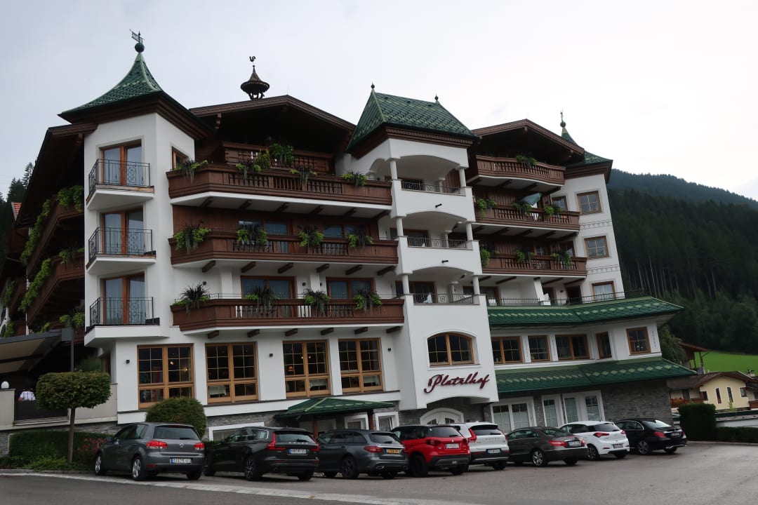 Außenansicht Platzlhof - Mein Hotel im Zillertal
