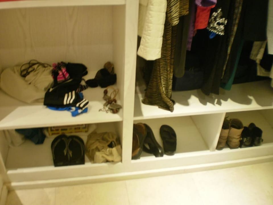 Begehbarer Kleiderschrank in der Suite Makadi Spa - Adults only