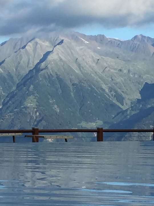 Pool Hotel Chalet Mirabell