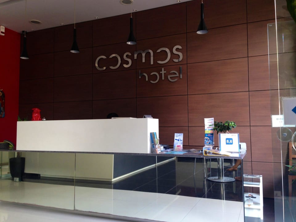 Rezeption Hotel Cosmos