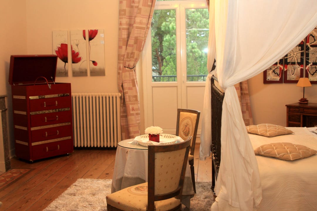 Chambre Beige Hotel Château la Moune