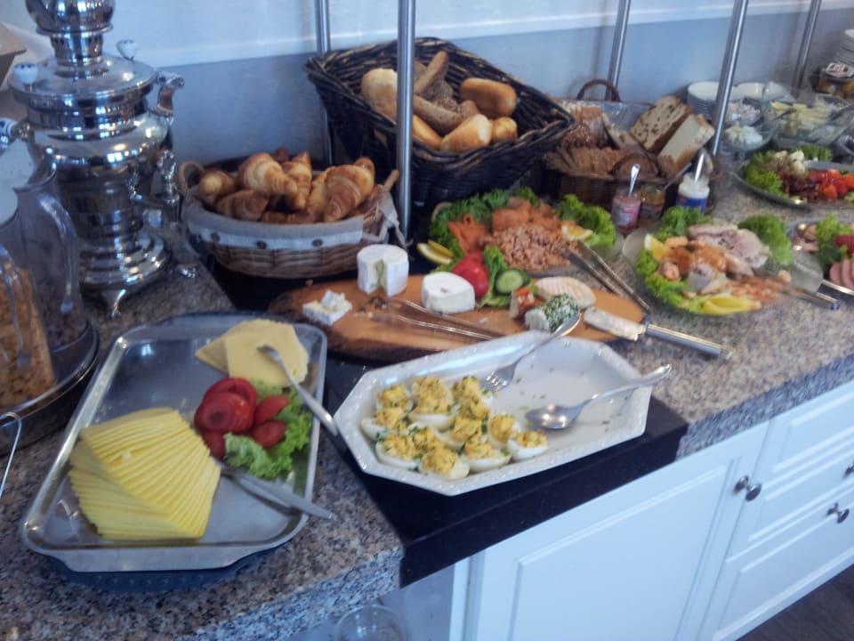 Schmackhaftes Reichhaltiges Büffet Hotel Villa Undine Grömitz