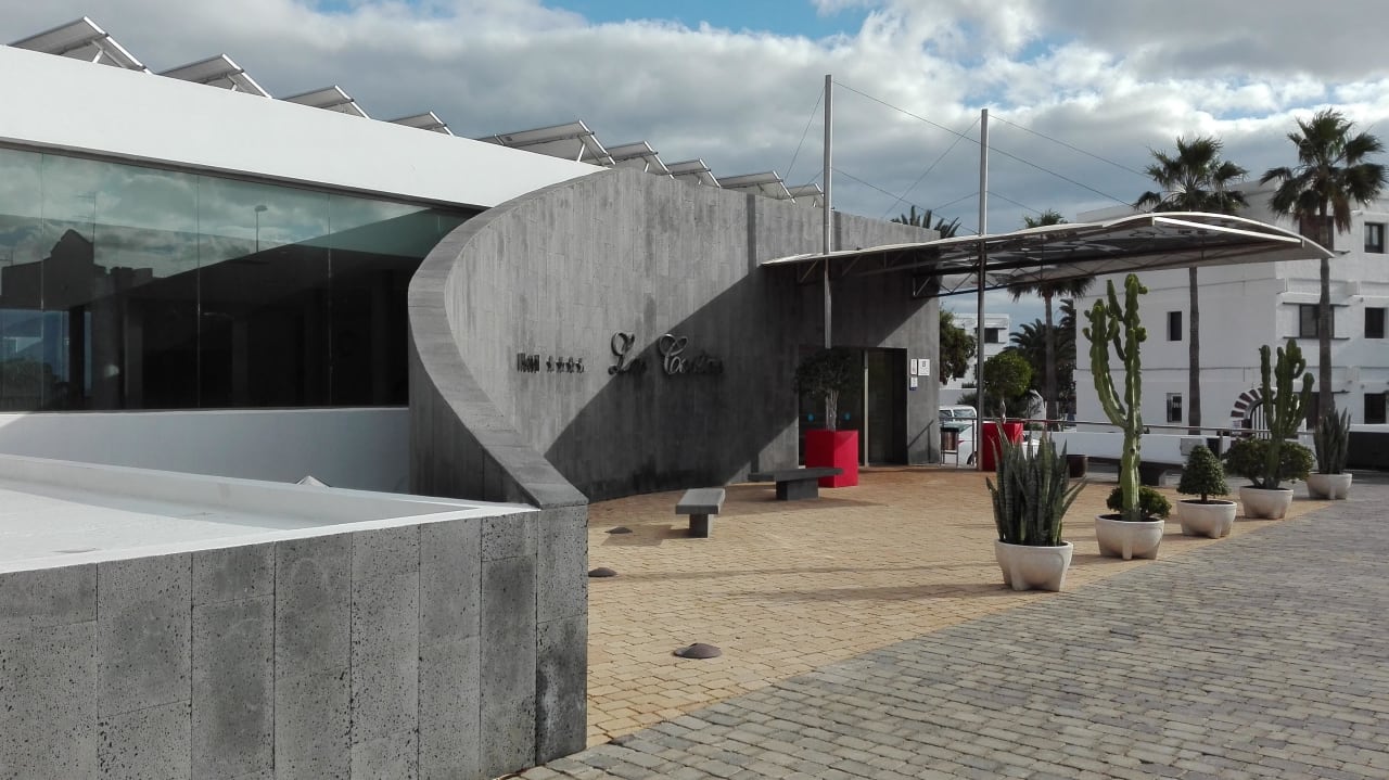 Schöner  Eingang  Hotel Las Costas