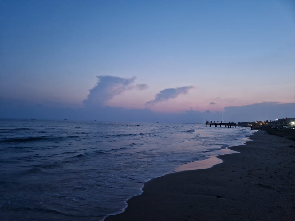 Strand Hotel Terrace Beach Resort