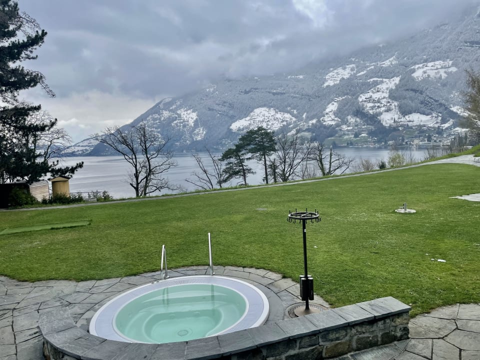 Pool See- und Seminarhotel FloraAlpina