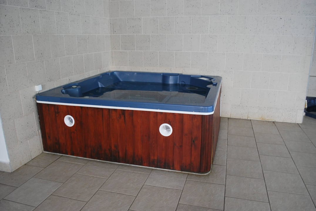 Jacuzzi z trudnym dostępem Hotel Corum