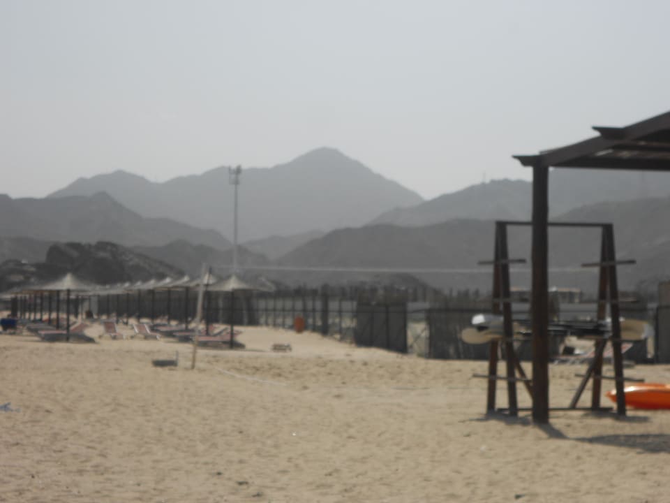 Volleyballfeld Miramar Al Aqah Beach Resort