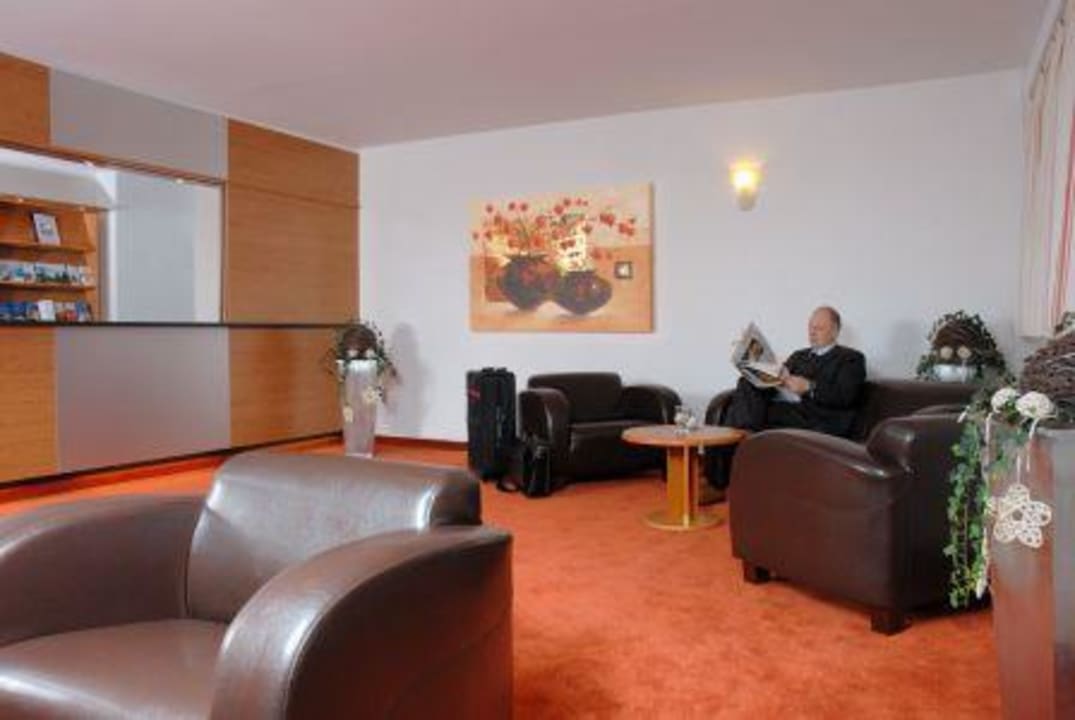 Rezeptionsbereich/Lobby Hotel Schlangenbader Hof