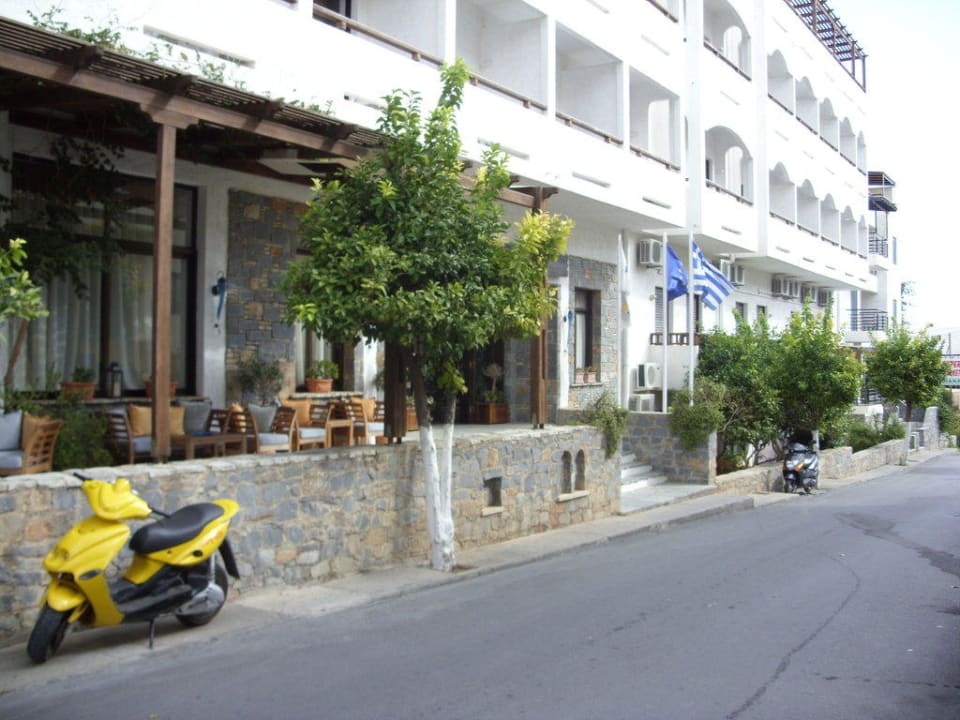 Haupteingang Albatros Spa & Resort Hotel