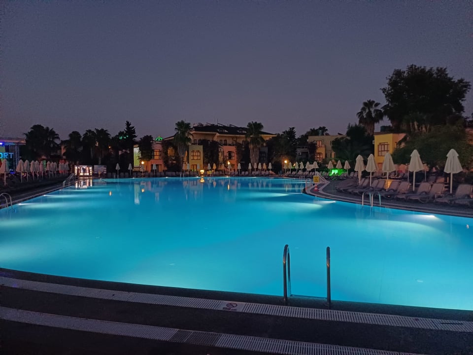 Pool VONRESORT Golden Beach