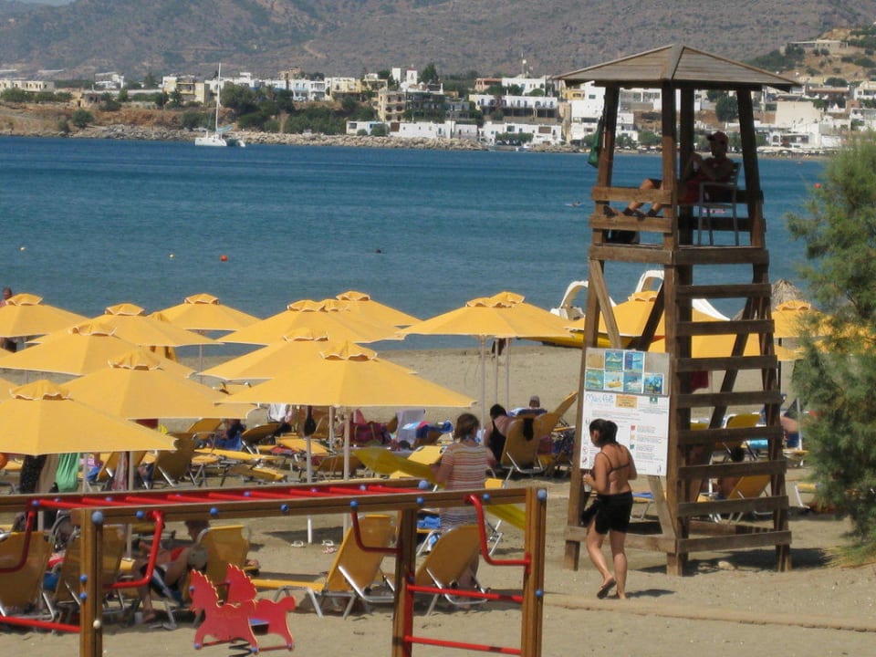 Strandaufsicht oder Lebensretter? Atlantica Mikri Poli Crete