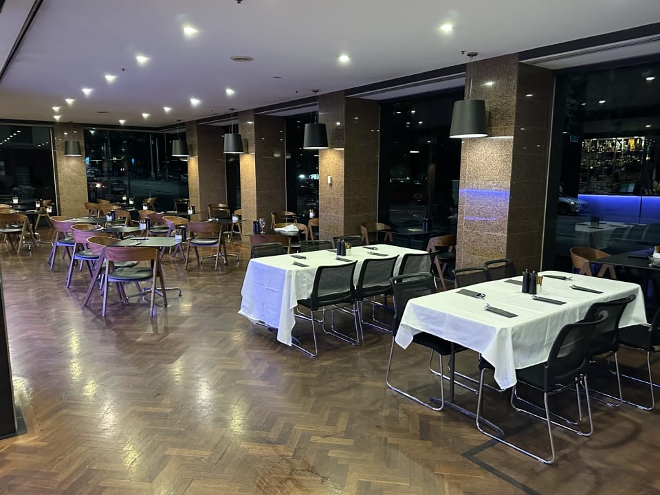 Gastro Hotel Radisson On Flagstaff Gardens