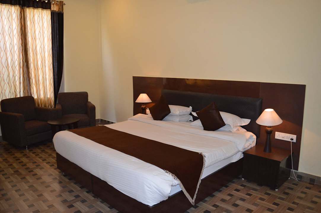 Blick ins Zimmer Om Rudrapriya Holiday Resort