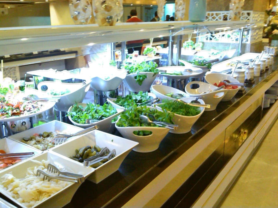 - Karmir Resort & Spa