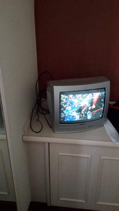 Fernseher eines 4 Sterne Hotels Hotel Traube Rüdesheim