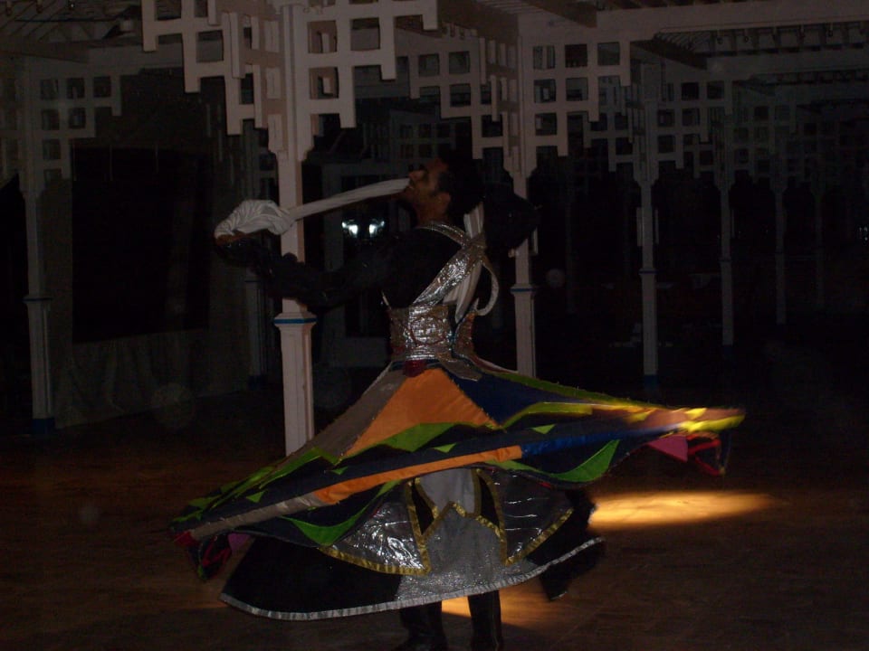 Tanoura-Tänzer beim Vip Lounge Dinner The Grand Hotel Hurghada