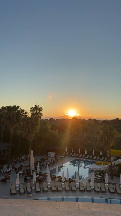 Pool Royal Atlantis Beach Hotel