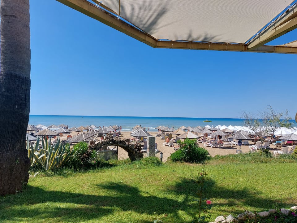 Strand Hotel Defne Garden