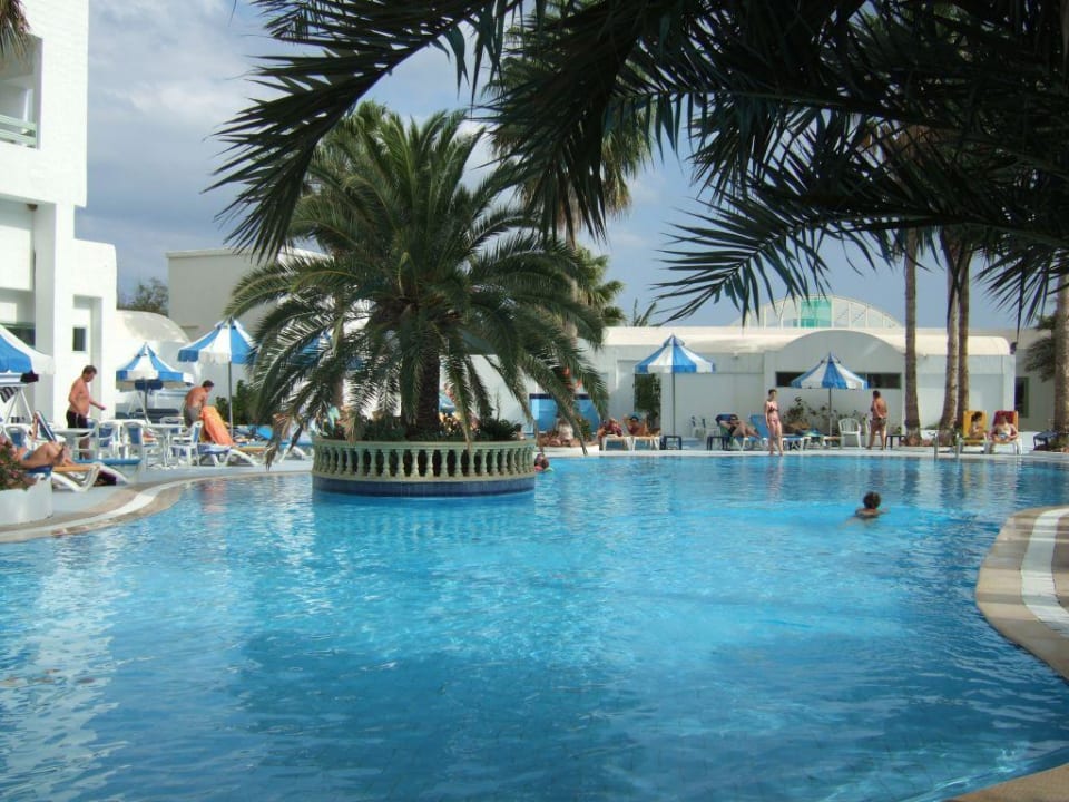 Pool Hotel Paradis Palace