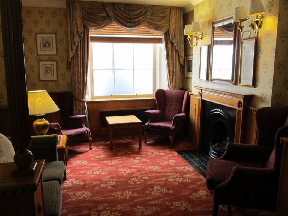 Ein Kaminraum Phoenix Hotel