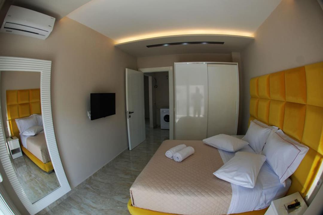 Zimmer Oceanic Luxury Apartments