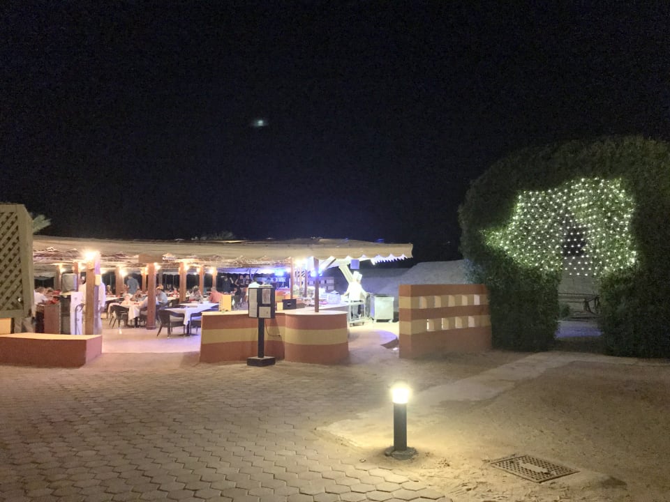 Restaurant Malikia Resort Abu Dabbab