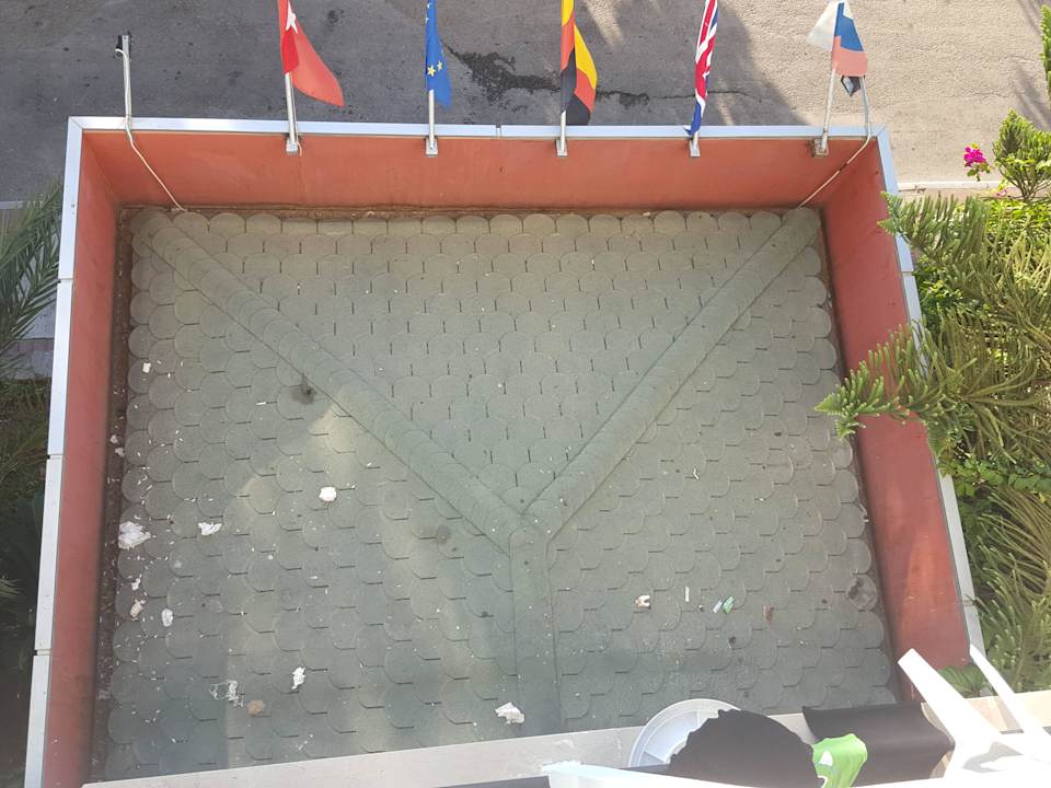 Am 2.Tag gezeigt,bei der Abreise unverändert Enki Hotel