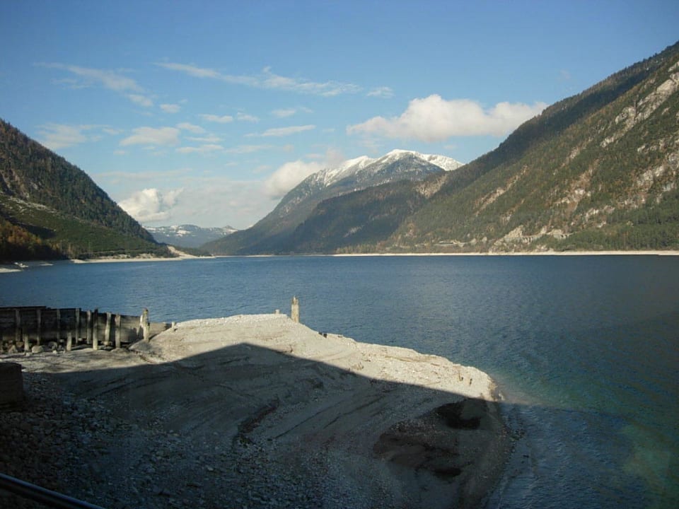 Blick auf den Achensee von Raum der Ruhe aja Fürstenhaus am Achensee