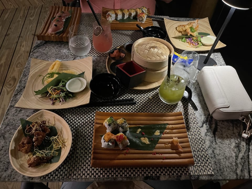 Gastro Outrigger Maldives Maafushivaru Resort