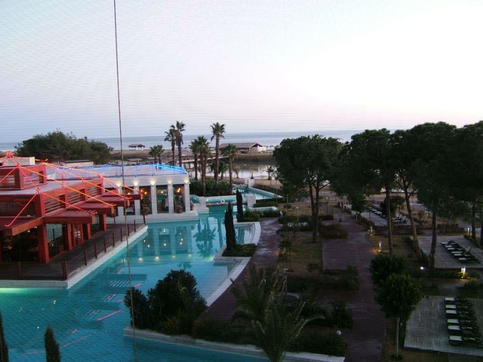 Abendidylle aus dem Hotelzimmer Gloria Serenity Resort