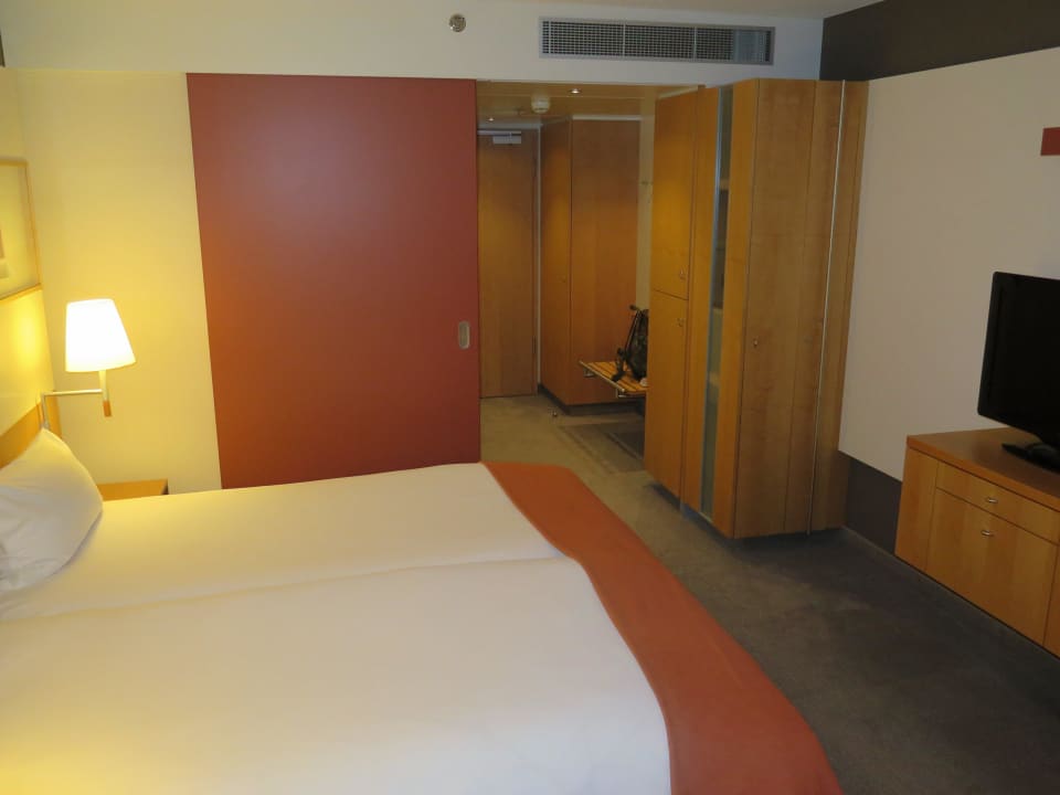 Zimmer -> Ausgang Steigenberger Airport Hotel Amsterdam