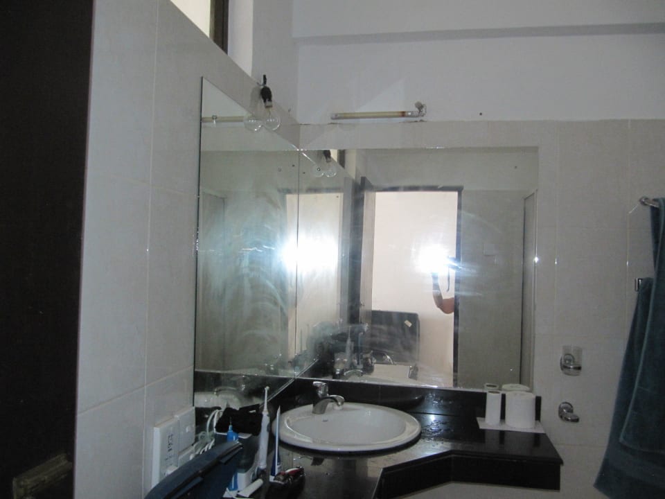 Bad Hotel Lanka Supercorals