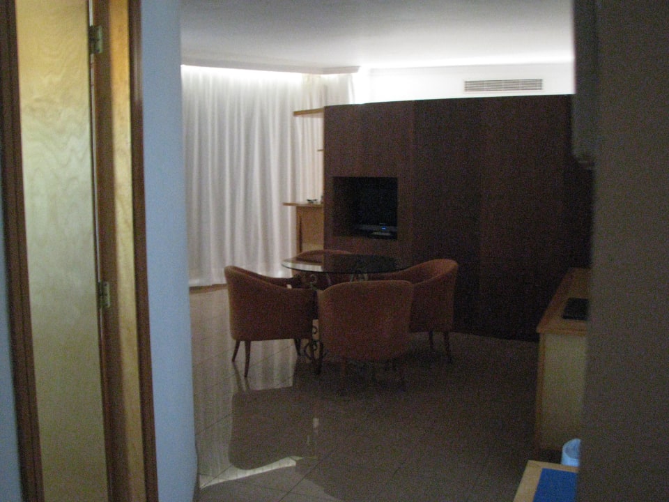 Erster Blick von der Tür ins Zimmer MUR Hotel Faro Jandia & Spa Fuerteventura