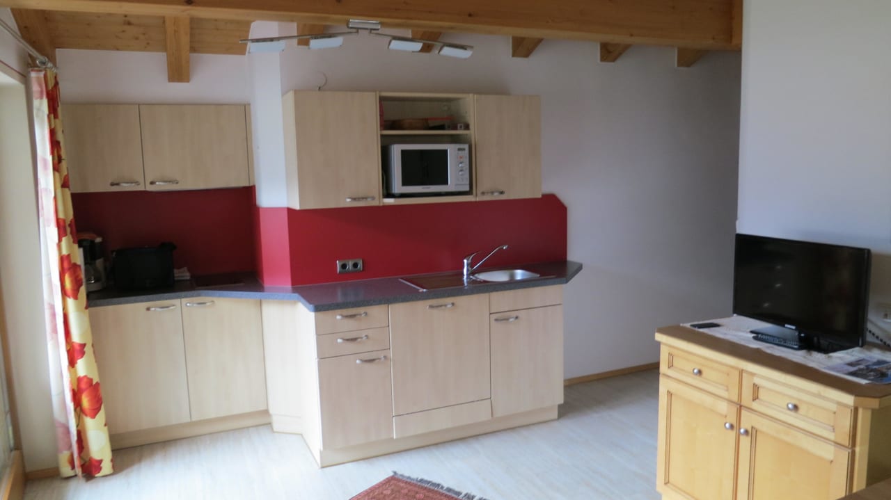 Küchenzeile Turmschlössl Apartments Alpinschlössl Mayrhofen im Zillertal