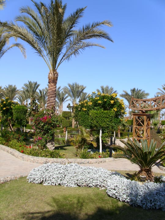 Gepflegte Gartenanlage Le Jardin Aqua Park Resort