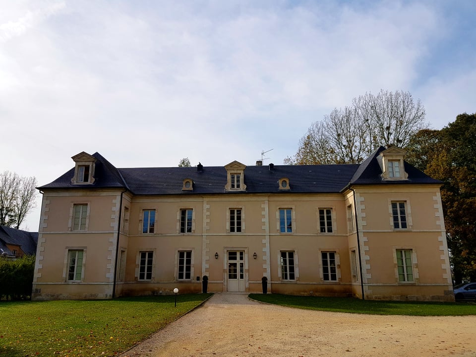 Außenansicht Hotel Château De Lazenay - Résidence Hôtelière