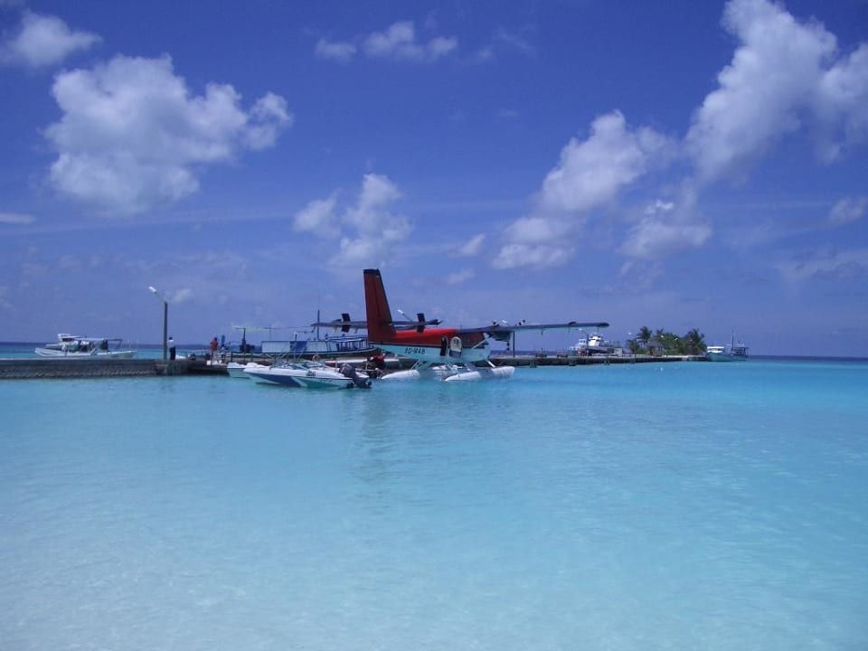 Blick auf Jetty Kuredu Island Resort & Spa