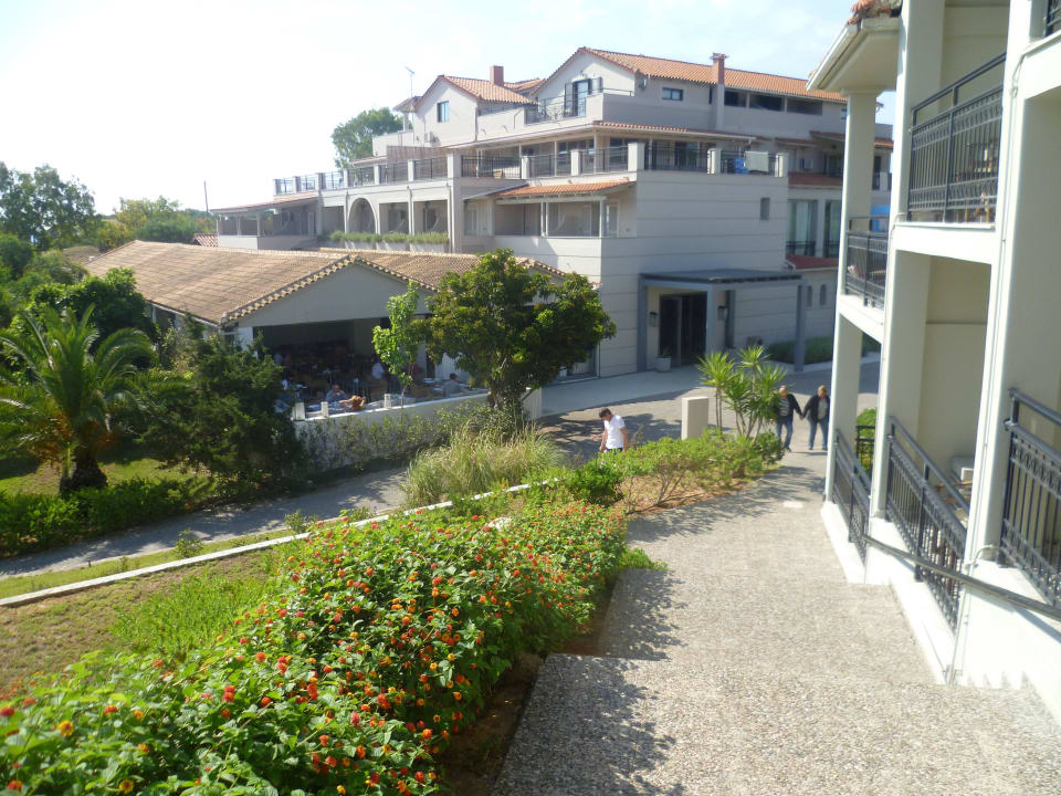 Hotelanlage The Bay Hotel & Suites