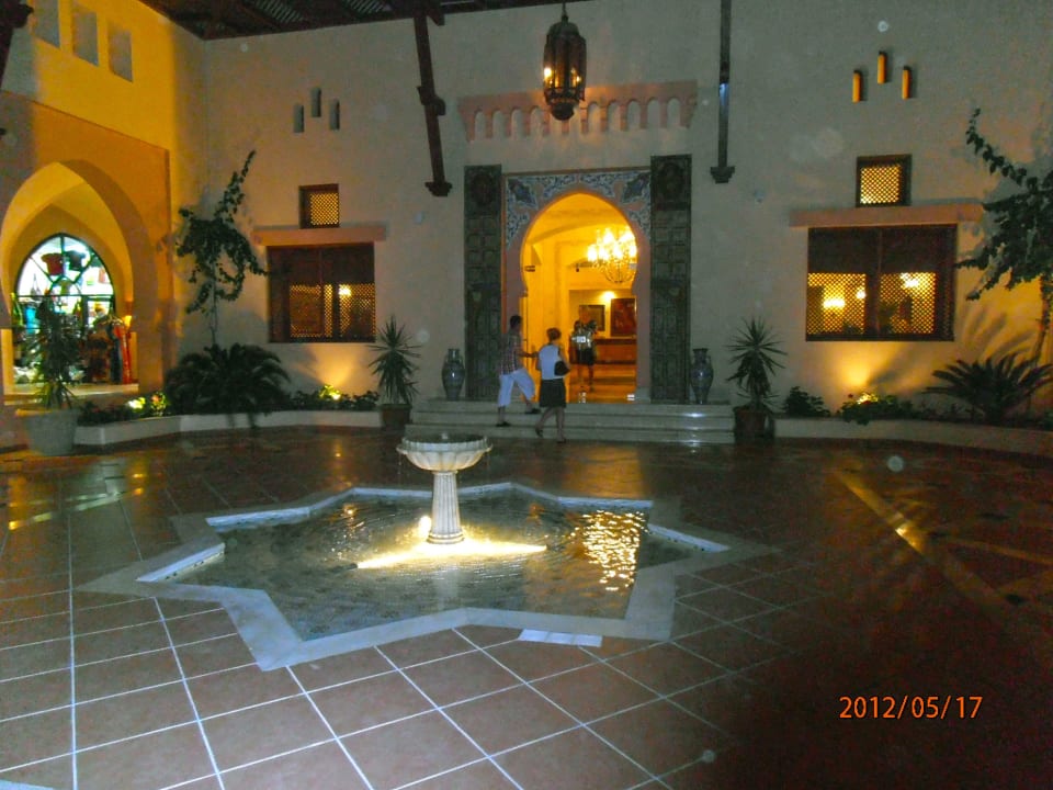 Eingangsbereich Steigenberger Coraya Beach - Adults only