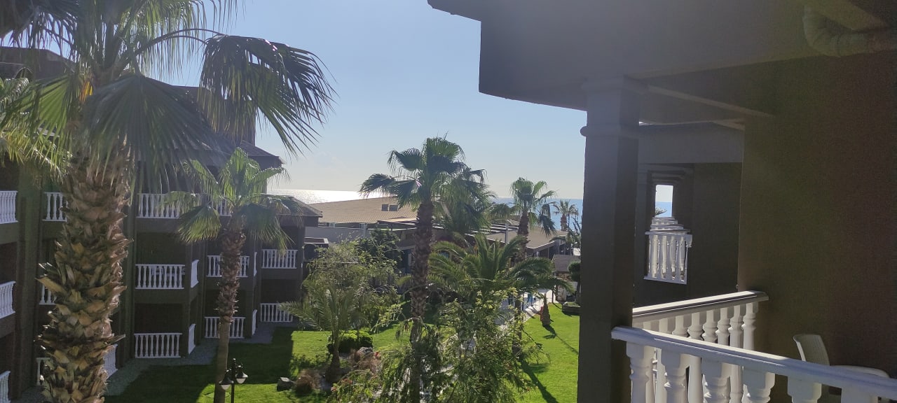 Gartenanlage Sailor's Beach Club