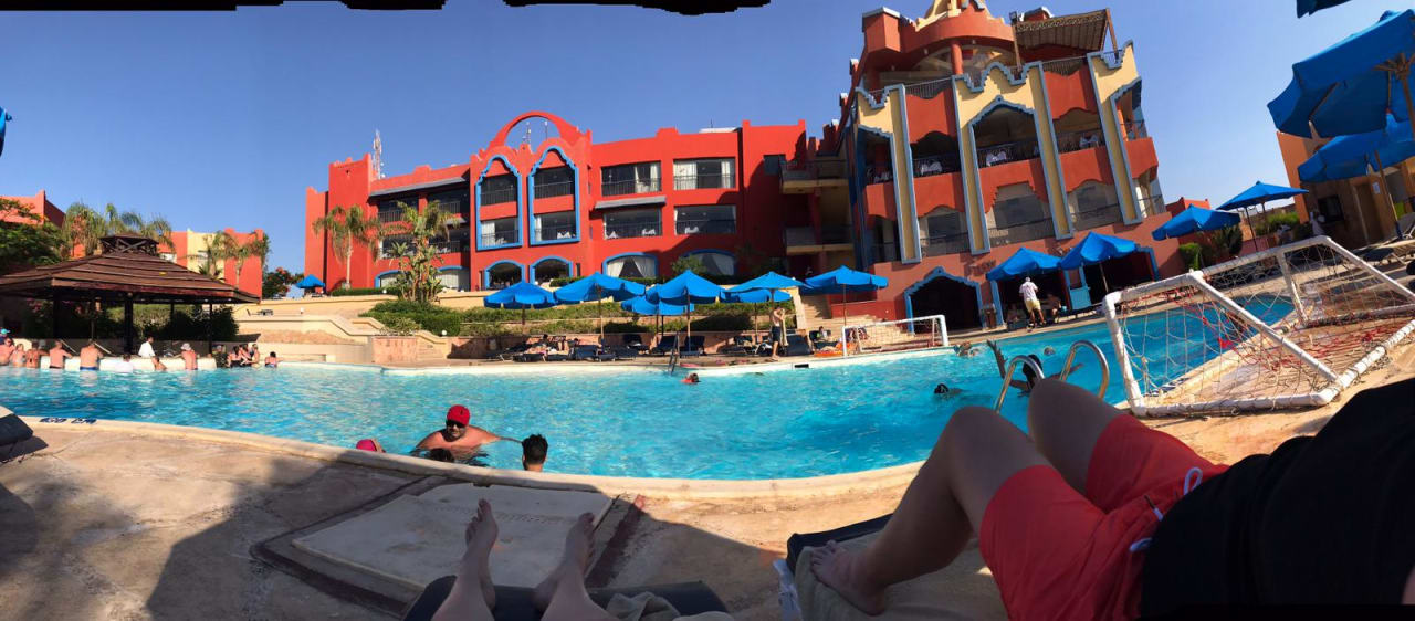 Pool SUNRISE Cardina Resort