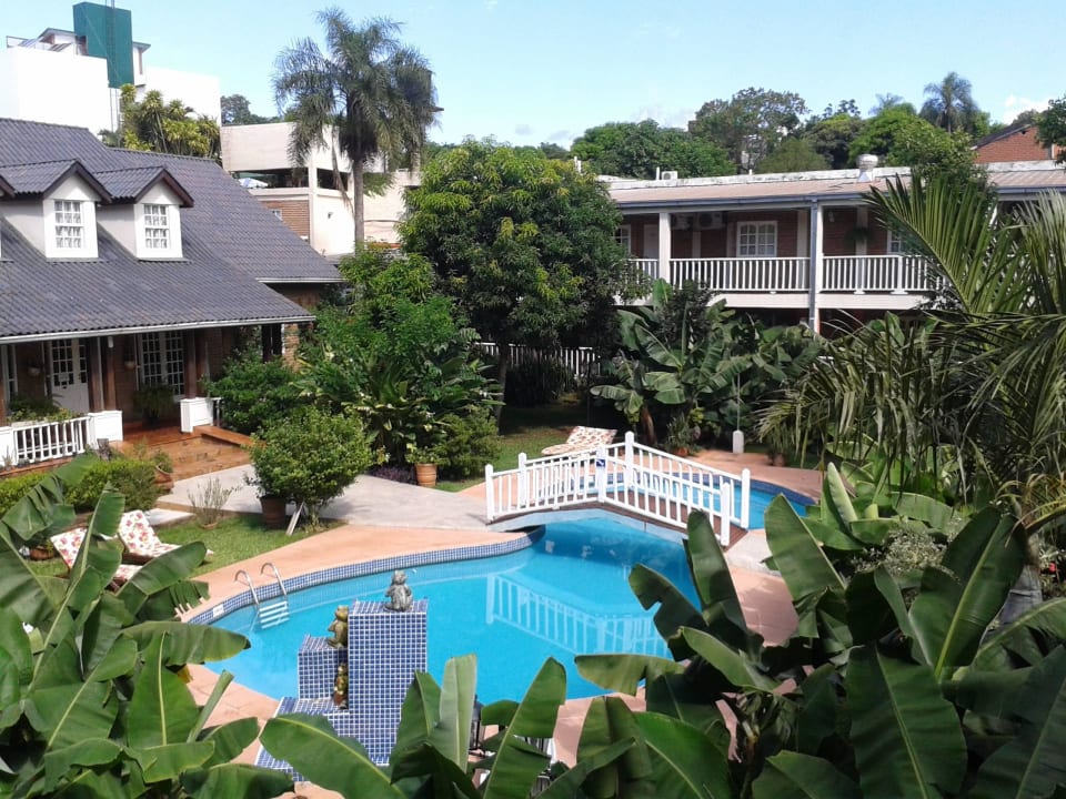 Garten mit Pool Hotel Posada La Sorgente