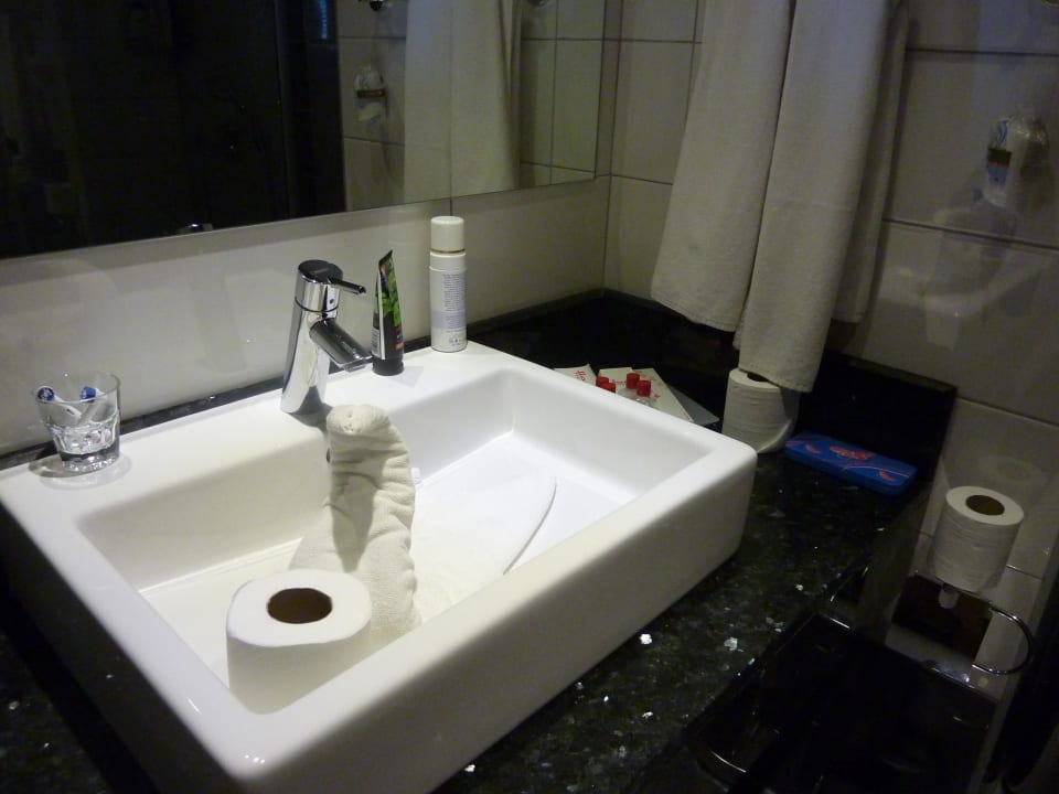 Ein Gruß der Reingungskraft/Bad neuer Trakt Hane Family Resort