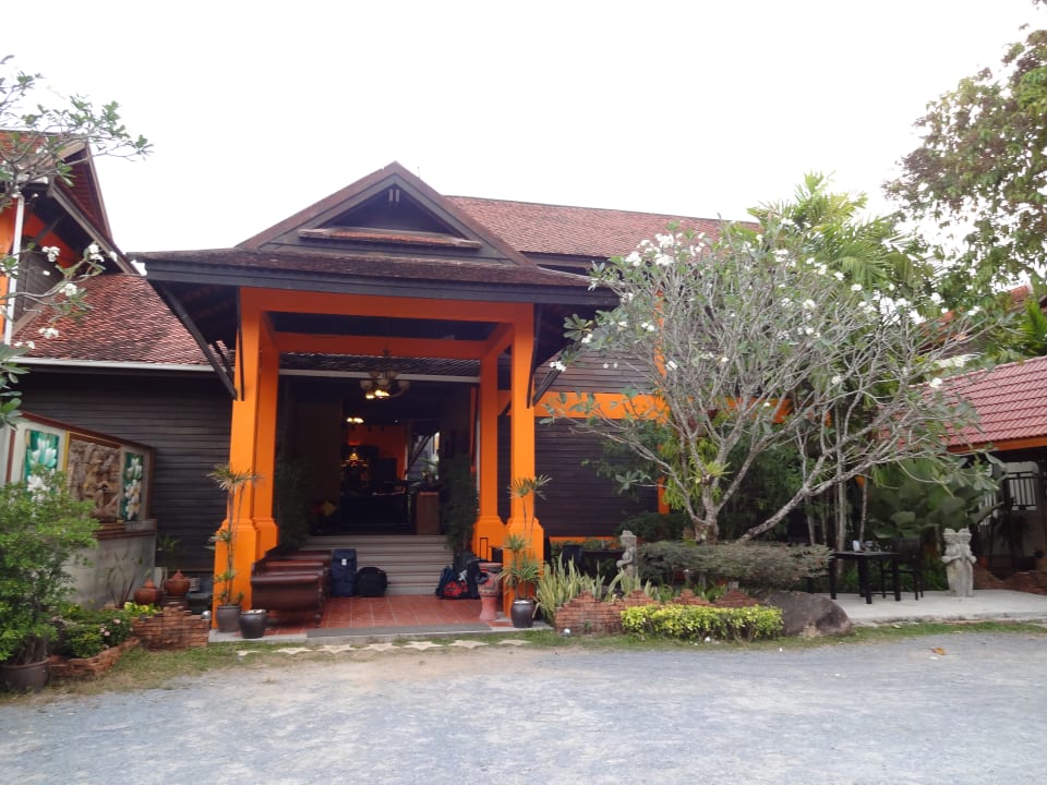 Außenansicht Hive Khaolak Beach Resort