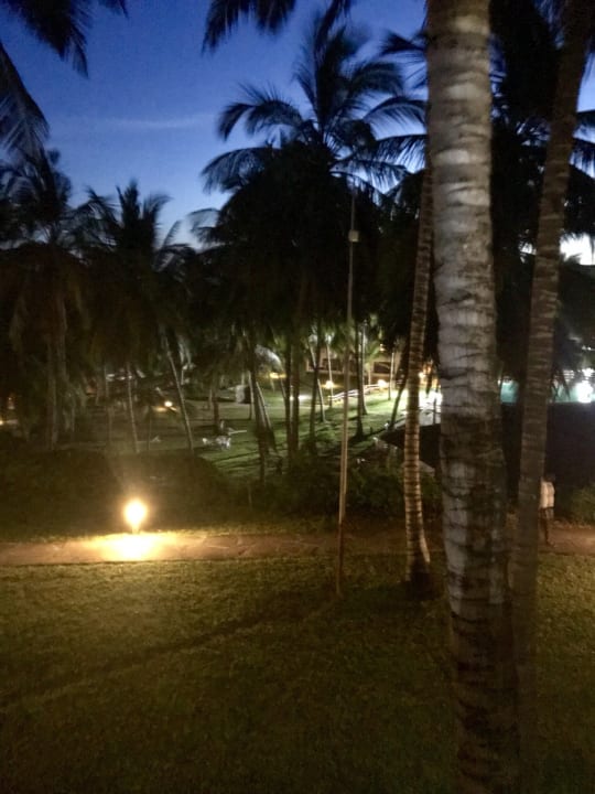 Gartenanlage PrideInn Flamingo Beach Resort & Spa