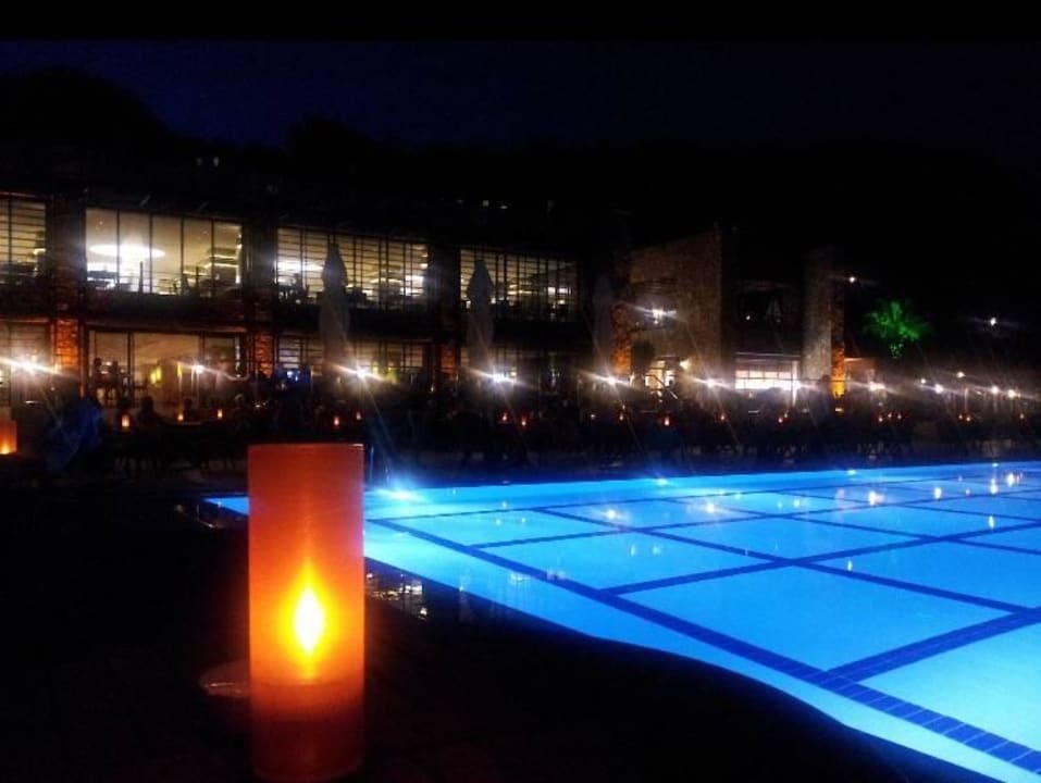 Am Abend  TUI BLUE Seno - Adults Only