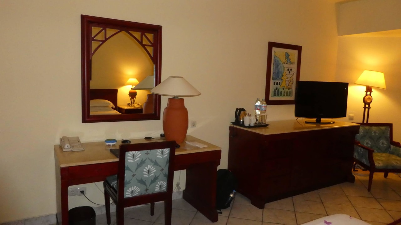 ECke Safir Sharm Waterfalls Resort